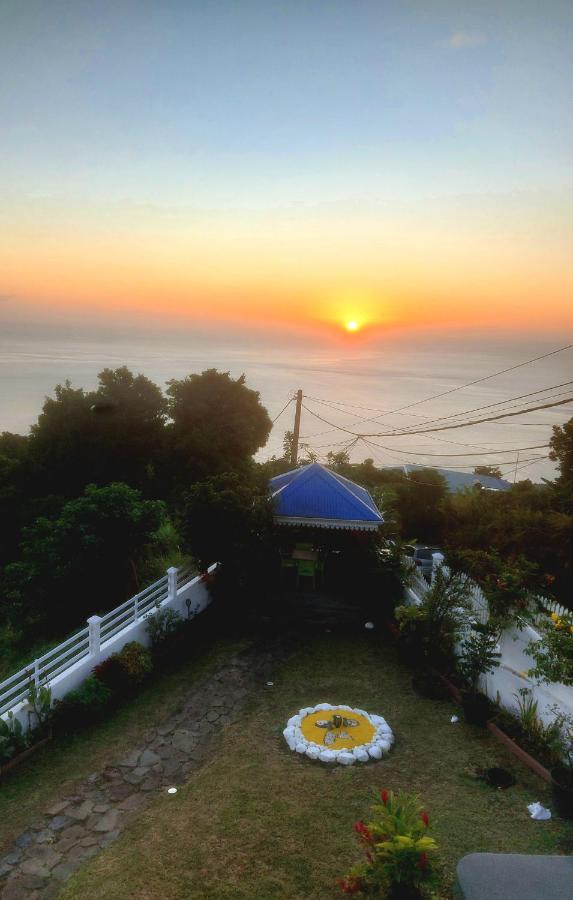 Belavue & Spa Prive, Avec Vue Panoramique Sur Mer, Jardin Creole Paysager, Jacuzzi Prive 부이영뜨 외부 사진
